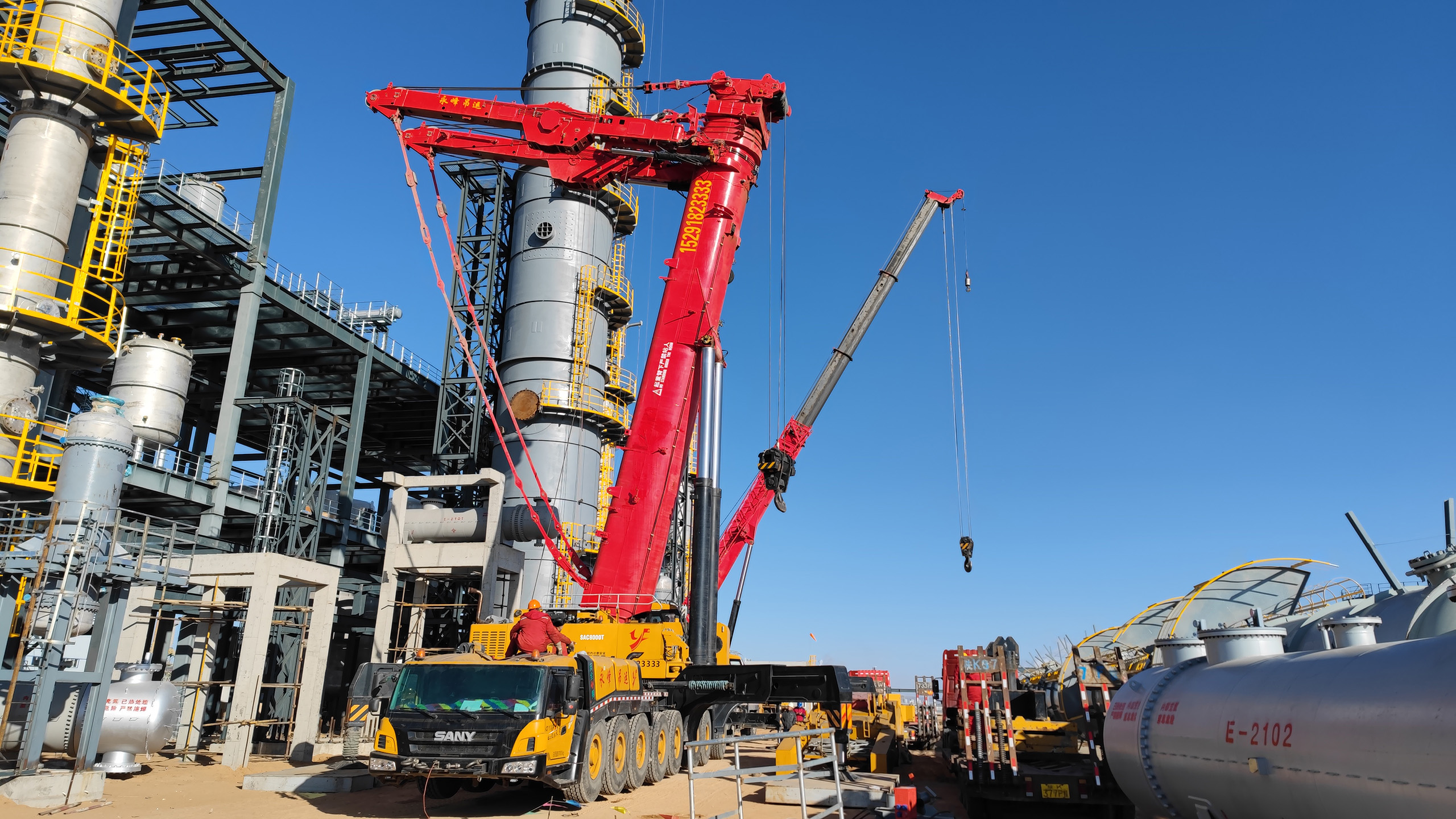 吊车支车组装配重。