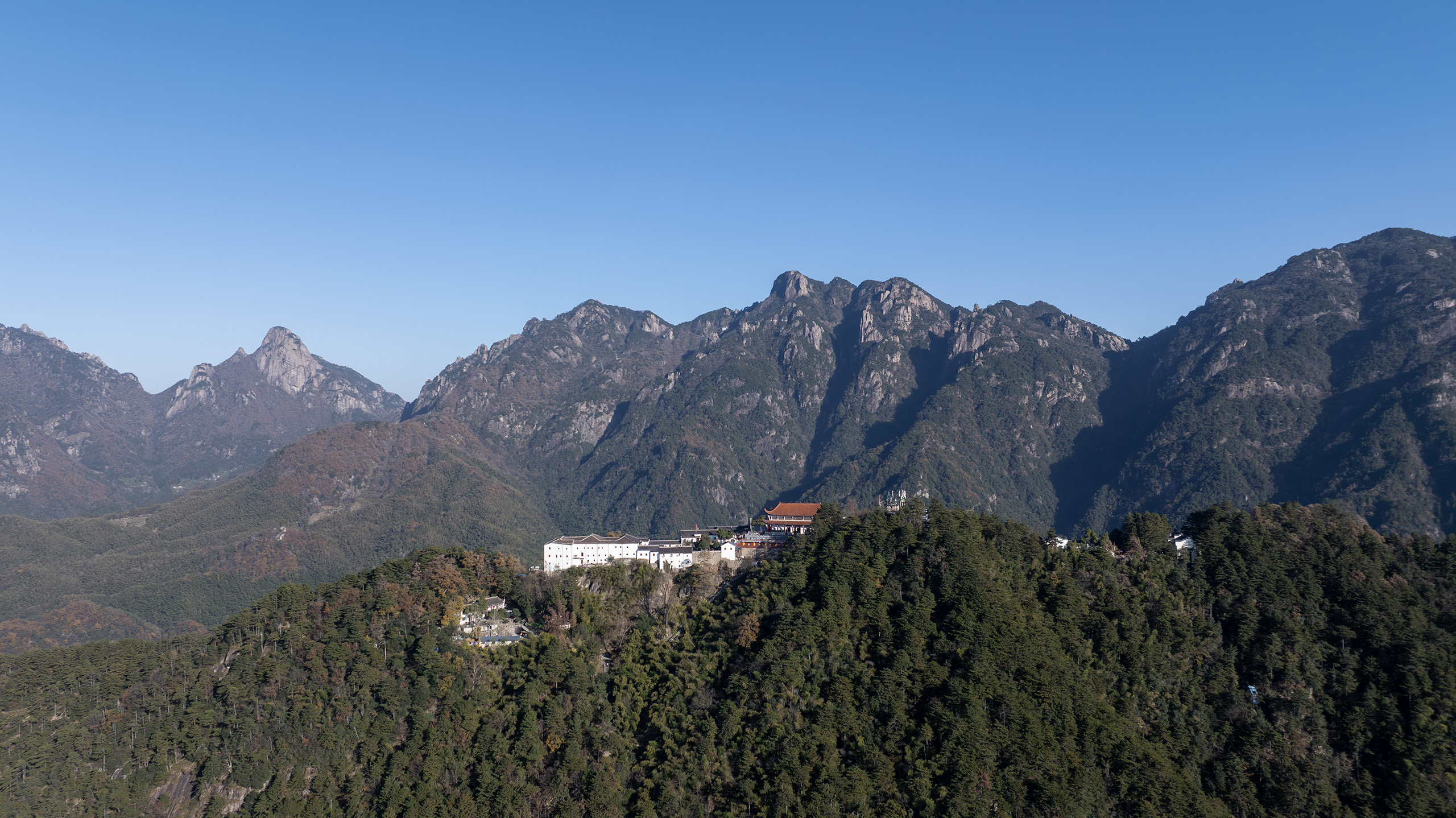 百岁宫和天然睡佛