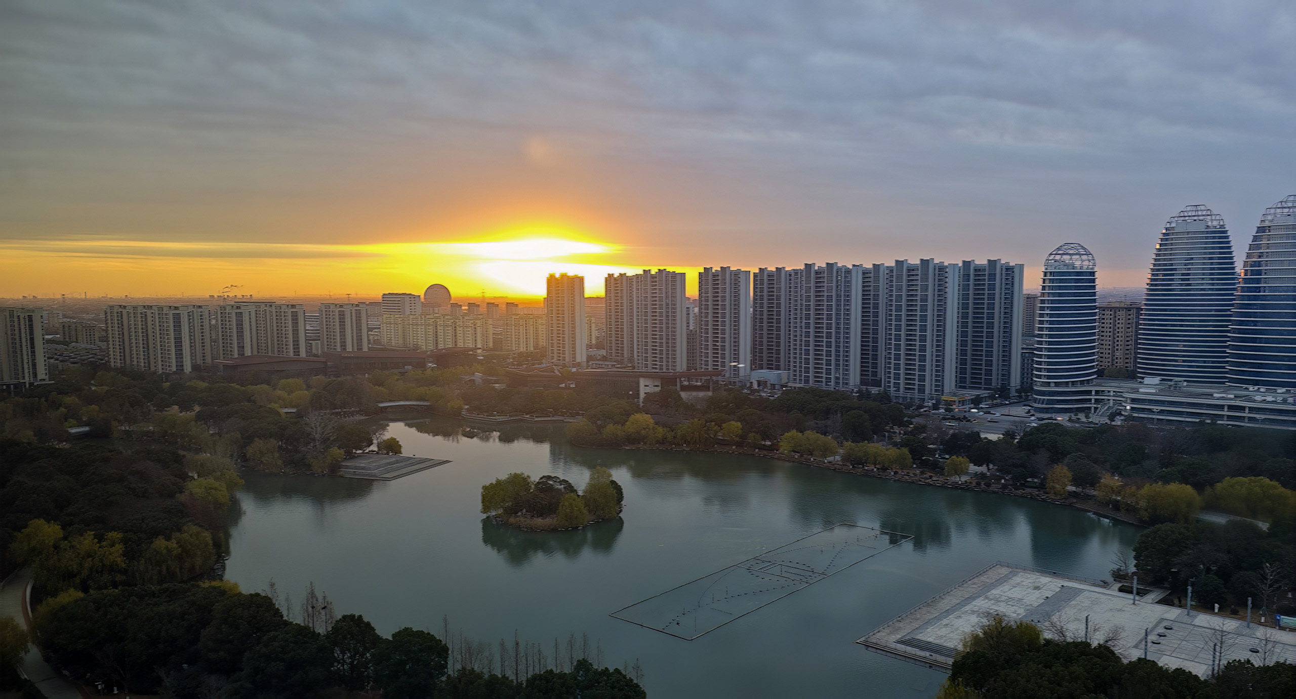 南浔广弘华美达广场酒店