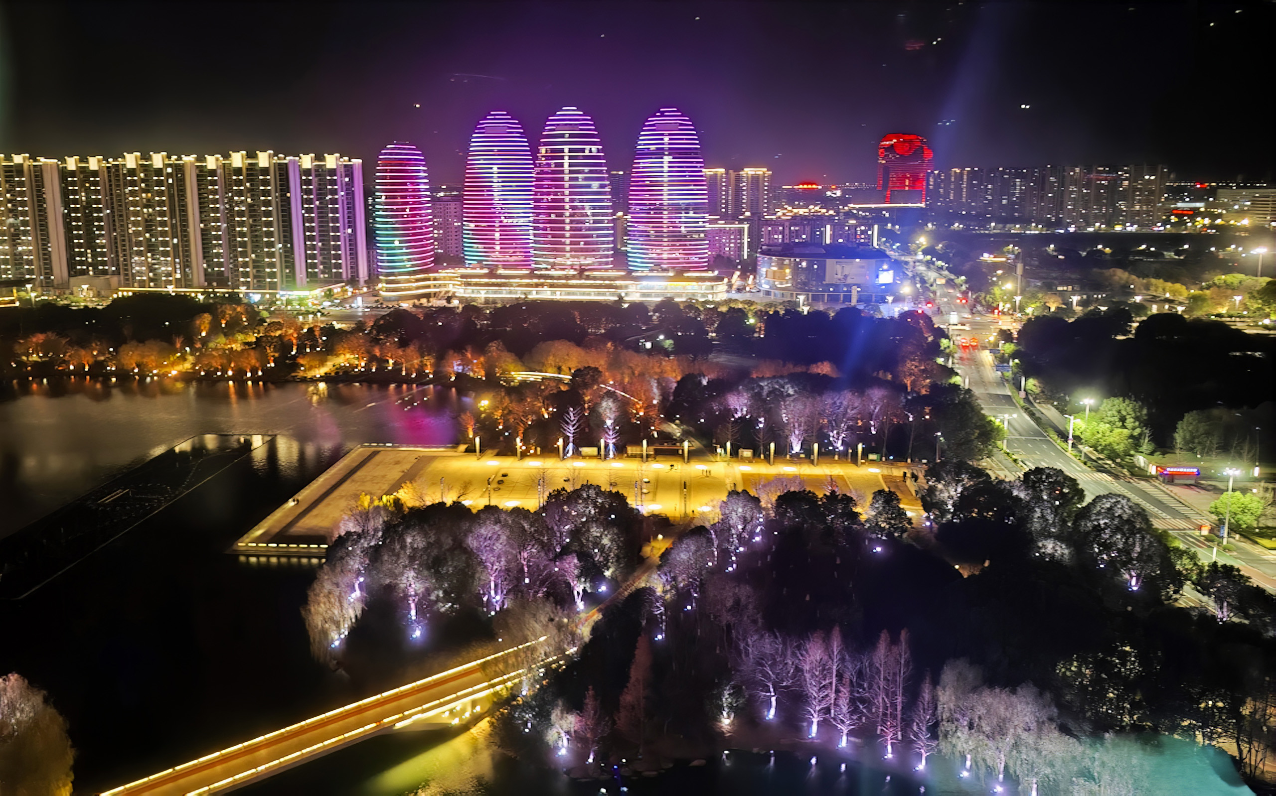 南浔广弘华美达广场酒店